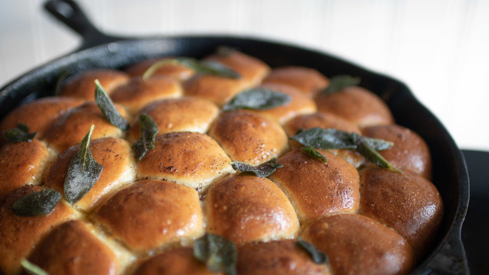 Mary Edinger Sage Brown Butter Clover Rolls - - Recipe from BostonChefs.com ...