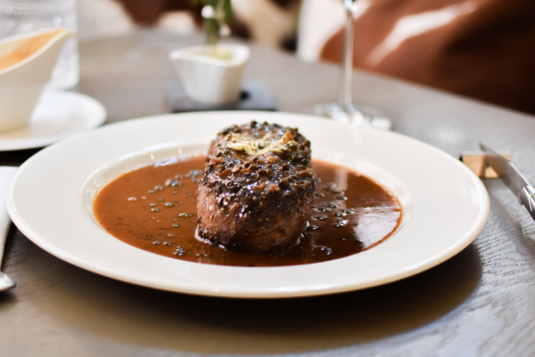 Mooo.Seaport restaurant in Boston, MA on BostonChefs.com: guide